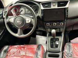 نيسان سيلفي